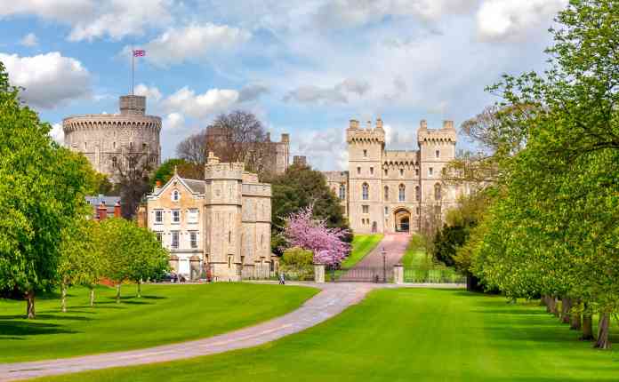 Man apprehended at Windsor Castle pleads guilty to treason offence