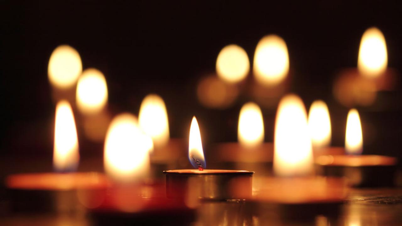 Memorial candles